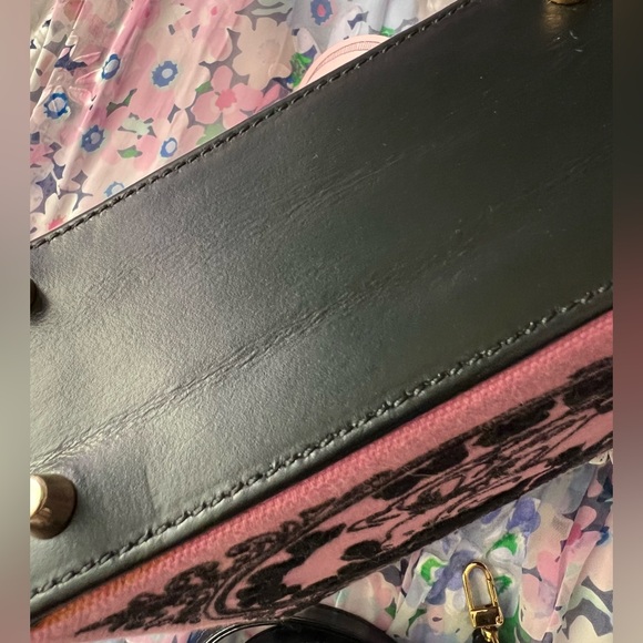 *SOLD* Olympia Le Tan x Peanuts Happiness Is a Warm Puppy Strapped Clutch Bag - Picture 9 of 16